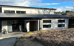 Lavish In Lyons - 3Bd 2Bth Spacious & Modern Home